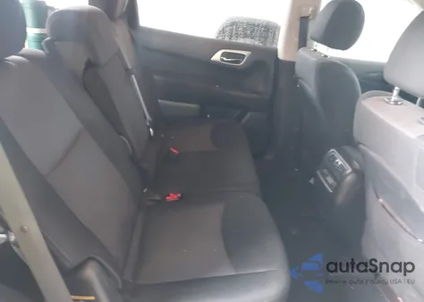 2017 Nissan Pathfinder S z USA, uszkodzony, nr VIN 5N1DR2MM9HC623591